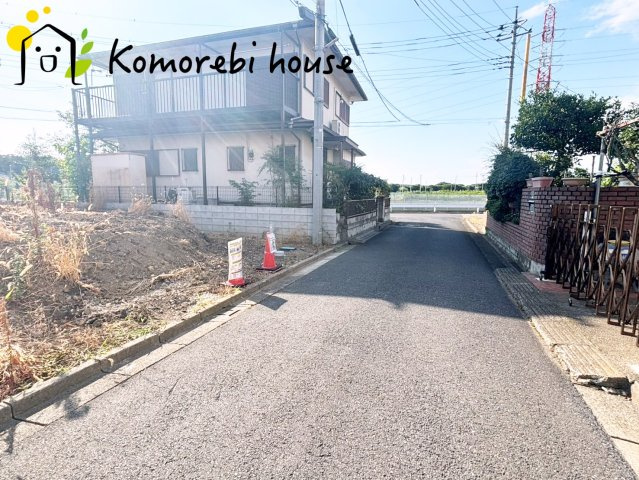 桶川市加納　8期　売地　グラファーレの前面道路含む現地写真|前面道路含む現地写真です