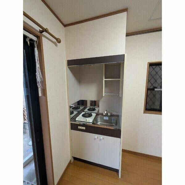 和泉市太町戸建賃貸のキッチン