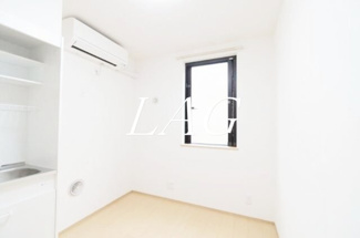 【居間・リビング】 | 大旭小村井ハイツ | 洋室のお部屋です。