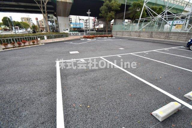 【駐車場】