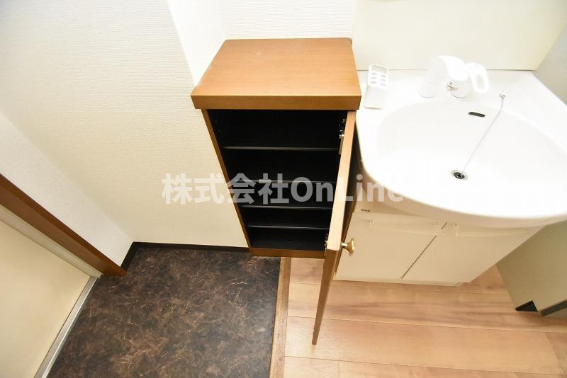 東大阪市高井田本通７丁目の賃貸マンションの収納