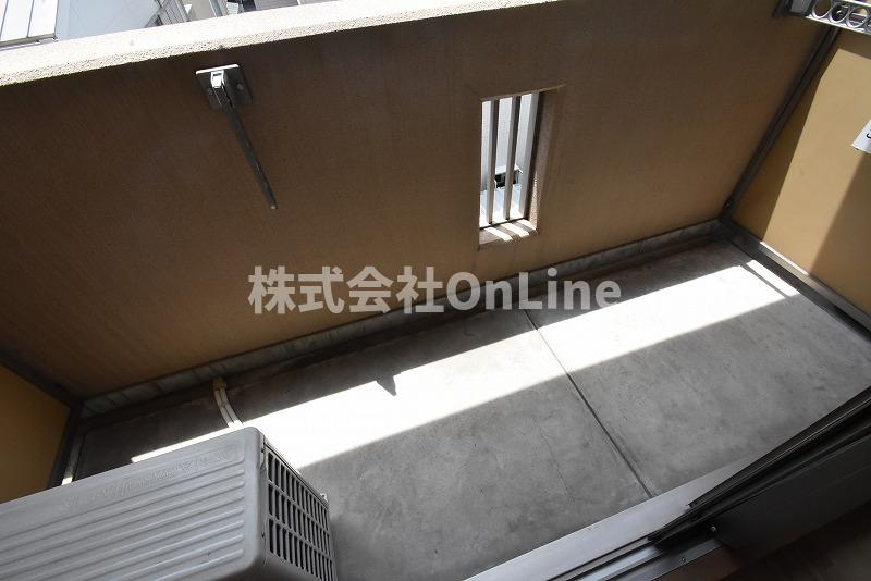 東大阪市高井田本通７丁目の賃貸マンションのバルコニー
