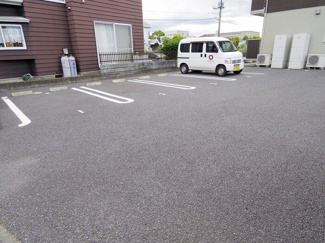 【駐車場】 | ルーチェA | 駐車場