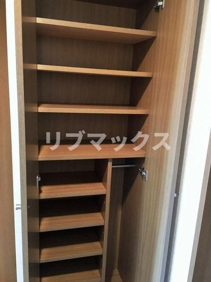 【玄関】ラフィネジュ横浜南