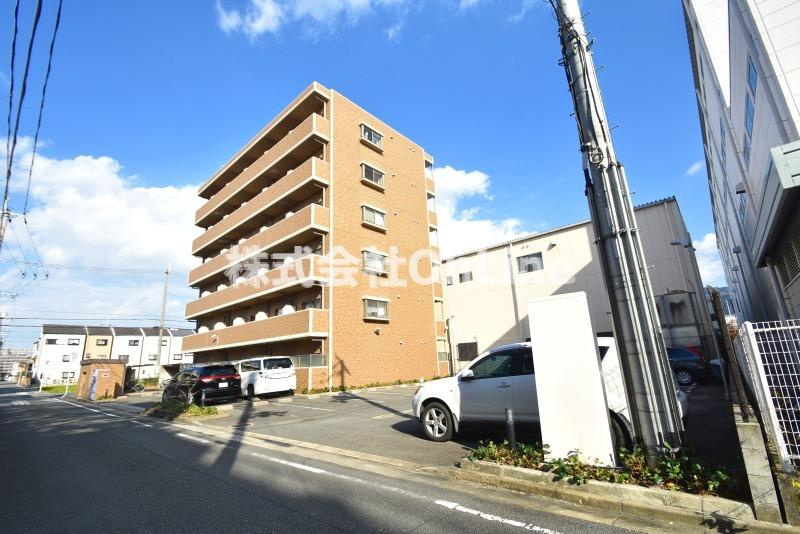 東大阪市吉田本町１丁目の賃貸マンションの外観