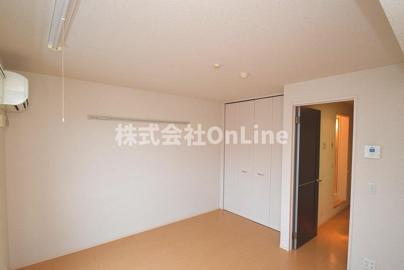 東大阪市上小阪２丁目の賃貸マンションの洋室