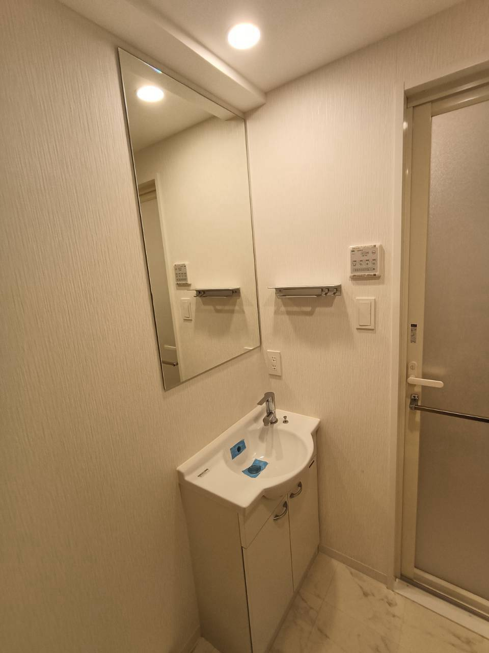N-stage東中山の独立洗面台