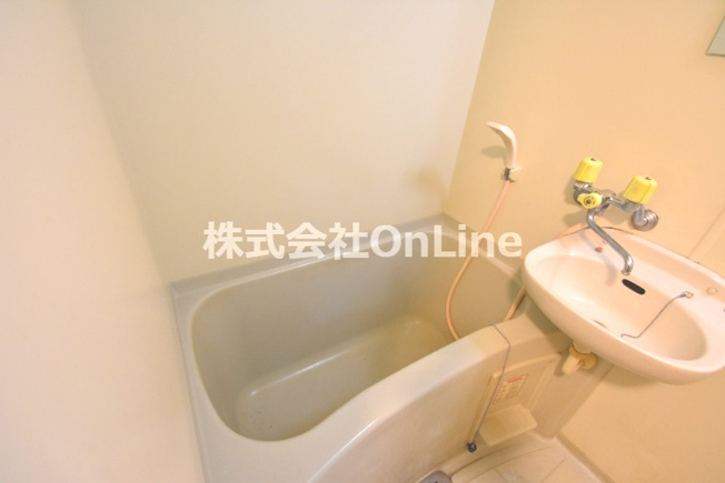 【浴室】 | 日々の疲れを癒すお風呂付です