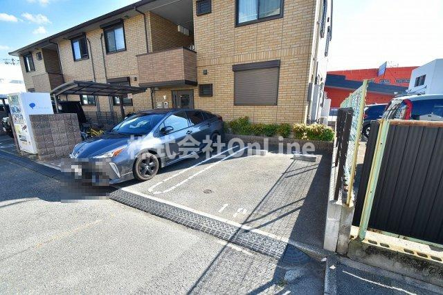 【駐車場】