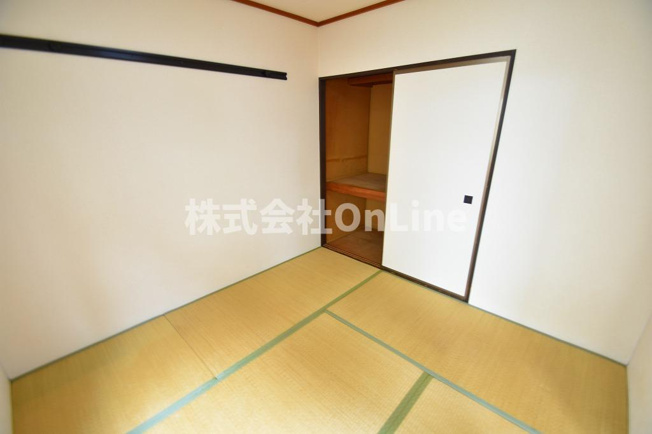 【寝室】