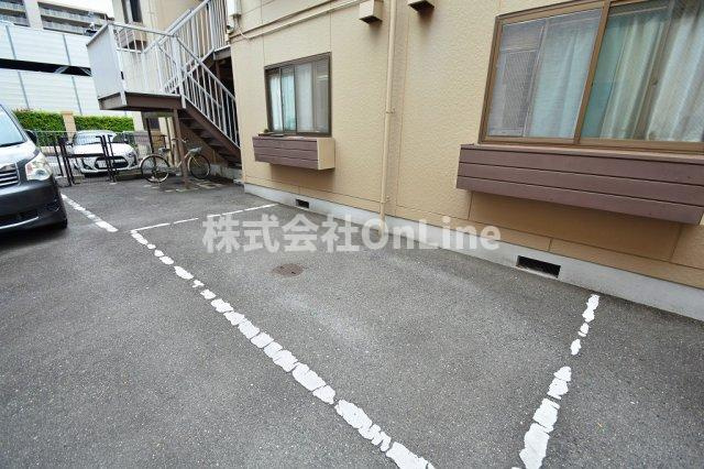 【駐車場】