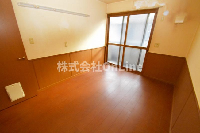 【寝室】