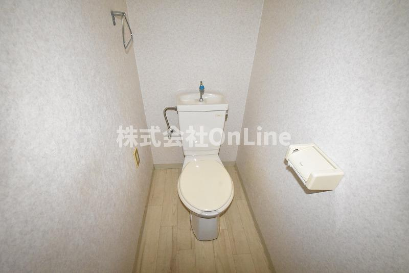 東大阪市高井田本通７丁目の賃貸マンションのトイレ