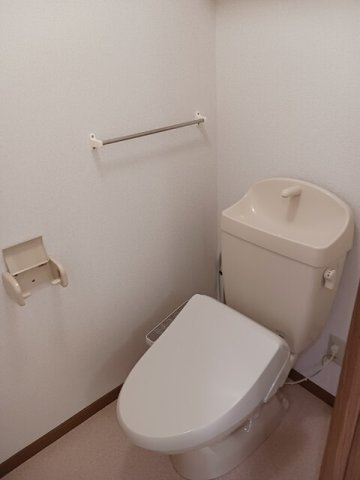 【トイレ】 | ヒロハウス　Ｂ | コンパクトで使いやすいトイレです
