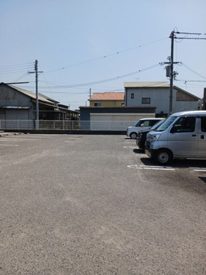 【駐車場】 | ヒロハウス　Ｂ | 駐車場完備です