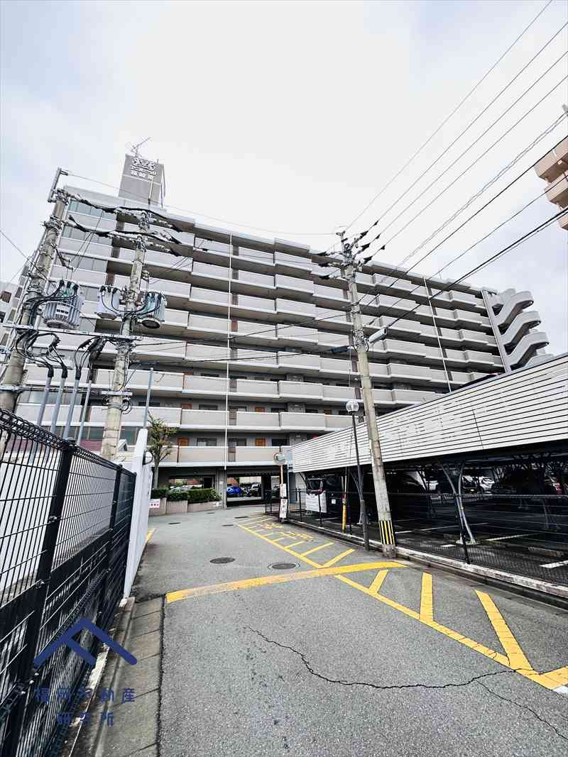 アンピール箱崎東の外観