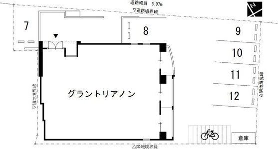 グラントリアノンの駐車場