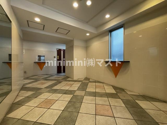 アメニティ心斎橋EASTのロビー