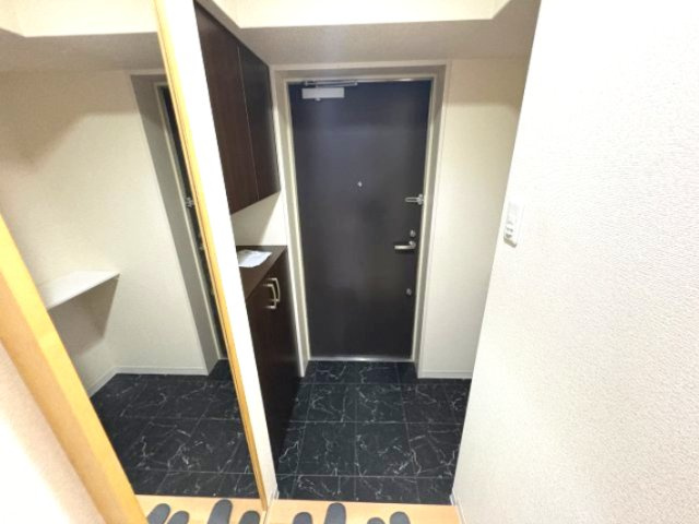 エル・セレーノ石屋川の玄関