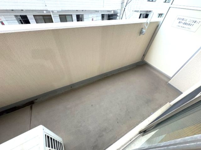 エル・セレーノ石屋川のバルコニー