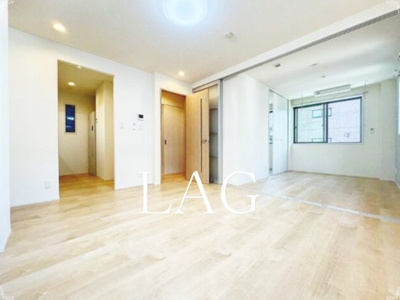 【居間・リビング】 | メゾンマコト | 洋室のお部屋です。
