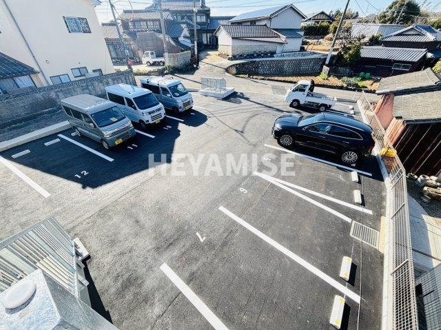 Ammoudi東諫早の駐車場
