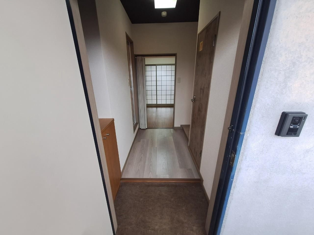 フォレスト小森野の玄関