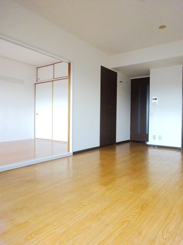 モアリッシェルつくば高野台Ⅰの居間・リビング|＊イメージです／同タイプのお部屋です