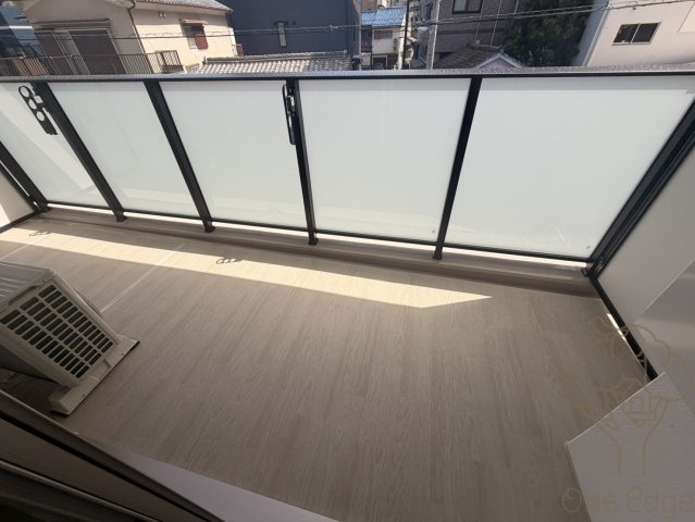 スプランディッド新大阪VIIIのバルコニー
