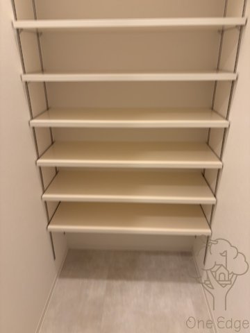 スプランディッド新大阪VIIIの玄関