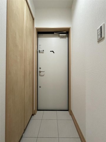L-bloom御井の玄関