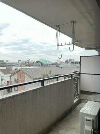 ガーデンクレス弐番館のバルコニー