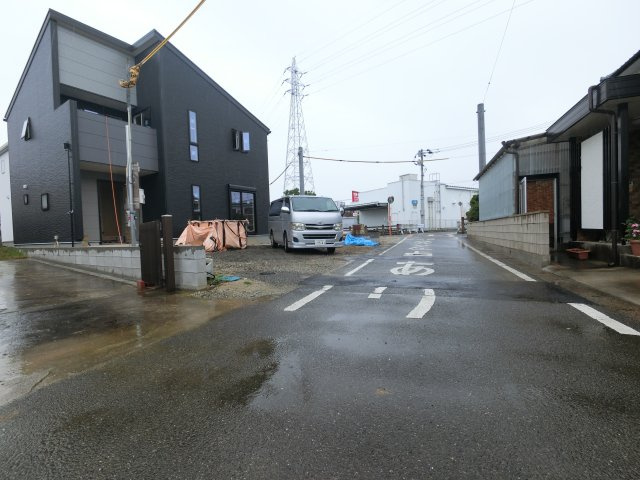 佐賀市巨勢町第5　2号棟の前面道路含む現地写真|前面道路含む現地写真です