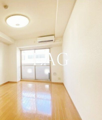 【居間・リビング】 | エミネンス新千葉 | 洋室のお部屋です。