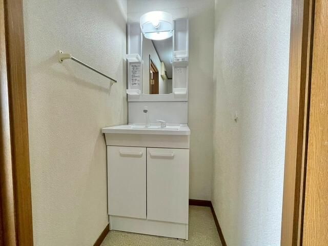 ブエノスアイレスの独立洗面台