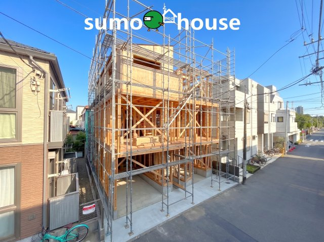 鶴見区市場下町　A号棟の前面道路含む現地写真|前面道路含む現地写真です
