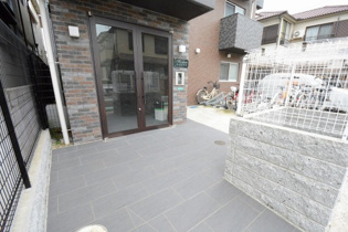 M’s court今津山中町のエントランス