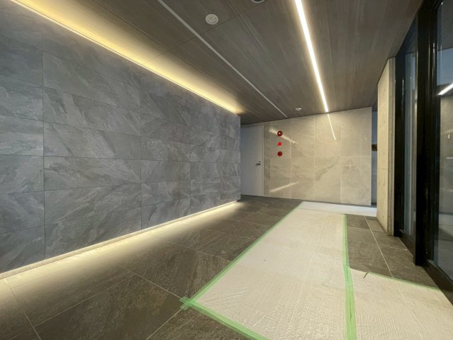 南堀江アパートメントシエロのロビー