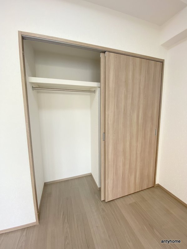 プレジオ荒本新町　仲介手数料無料の収納