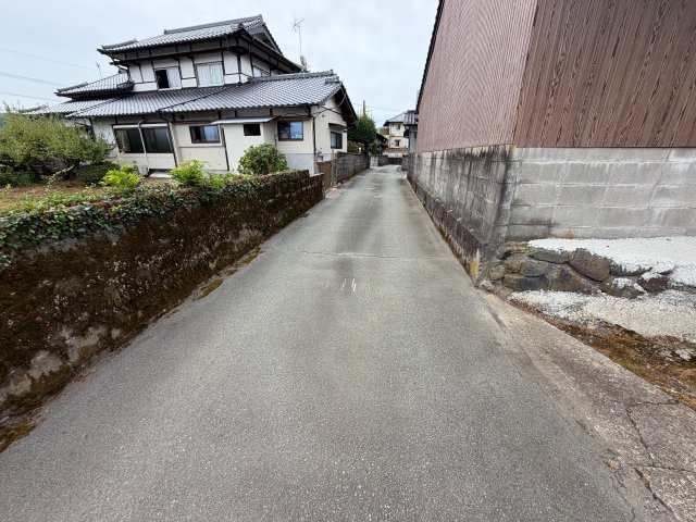 阿蘇市一の宮町 4DKの前面道路含む現地写真