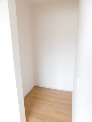 名古屋市中川区万場１丁目の新築一戸建の収納|◇ウォークインクローゼット◇　　洋服や大きな荷物が片付く大容量収納！