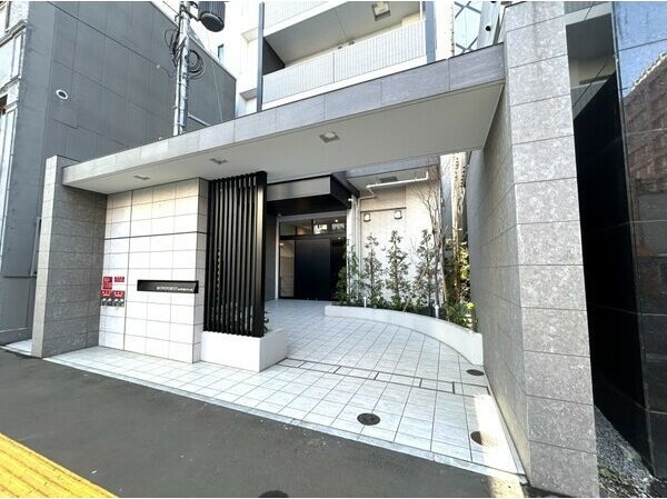 【エントランス】モンドミオ札幌南三条通
