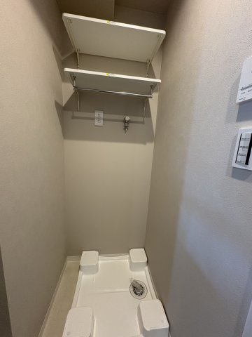 ワコーレ神戸灘タワーのランドリースペース