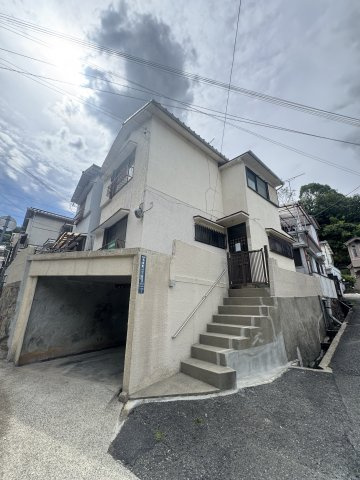 高東町１丁目貸家Ⅲのエントランス
