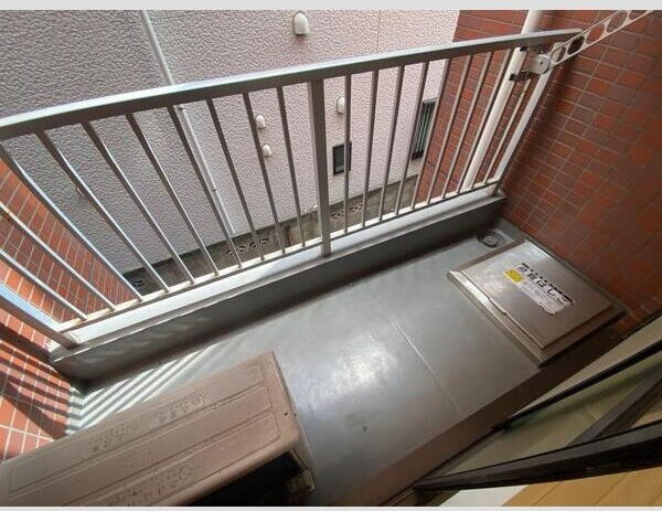 オネスティ船橋11番館のバルコニー