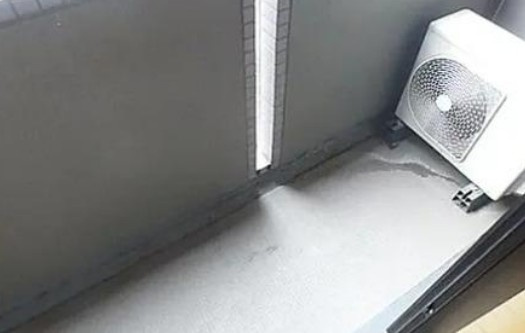 ルーブル小竹向原のバルコニー