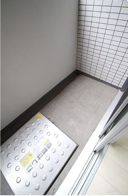ベルシード横濱ウエストⅡ のバルコニー