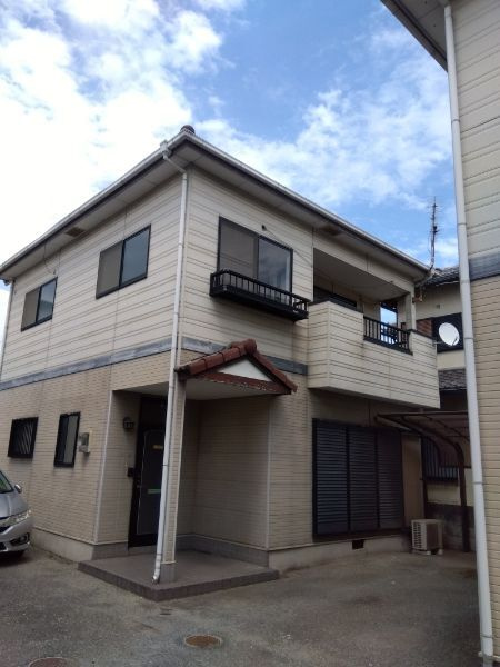 勢田様貸家の外観