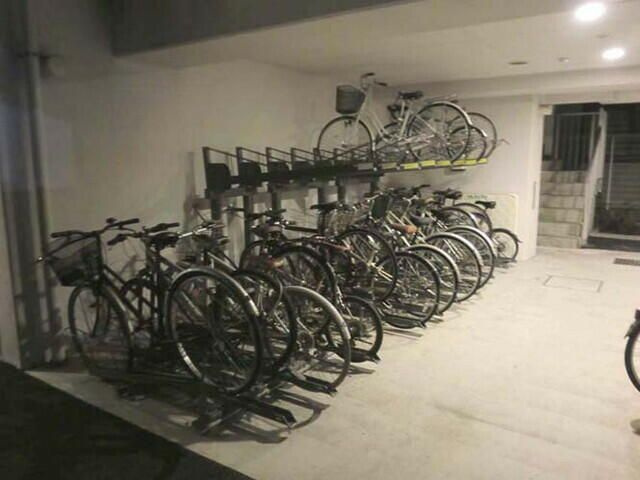 コンフォリア押上の駐車場