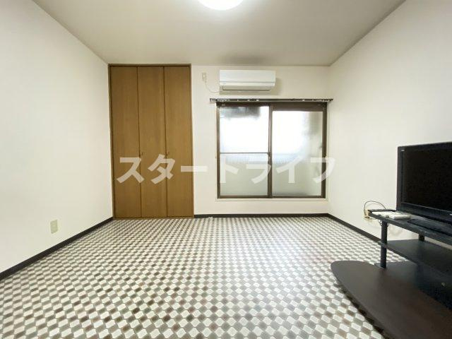 大阪市東淀川区西淡路４丁目の賃貸マンションの居間・リビング